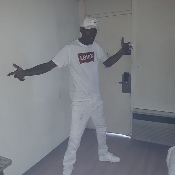 Meet your Posher, Kenneth - Picture 1 of 1